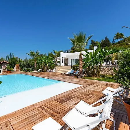 Uzunyurt Sleeps 8 Pool Air Con Wifi Willa Faralya